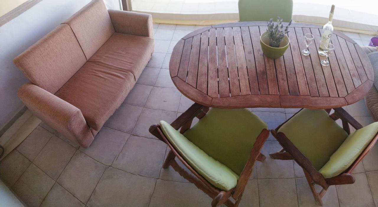 Holiday & Business Furnished Apartments มิทิคาส ภายนอก รูปภาพ
